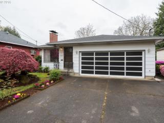 8710 Morrison St, Portland OR  97216-1725 exterior