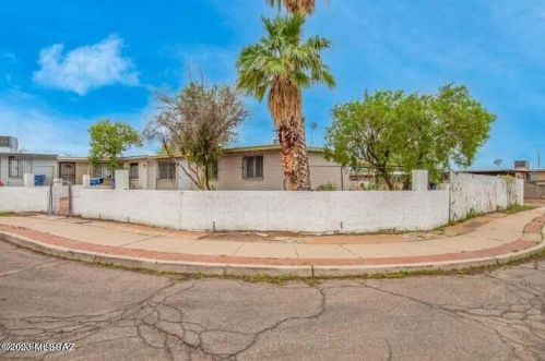 2314 Parkside Dr, Tucson AZ  85713-6546 exterior