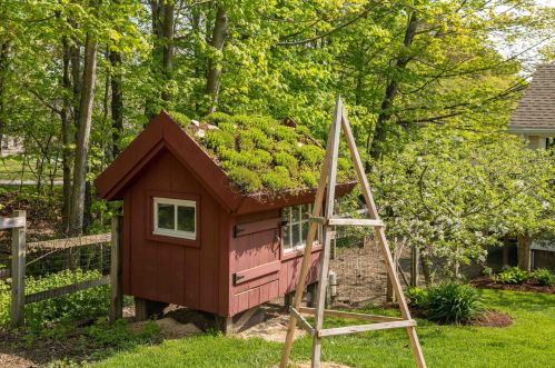 79 Mtn Rd, Concord NH 03301-6902 exterior