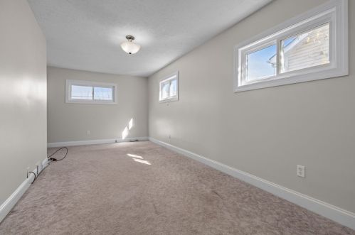 1014 Rdg Ave, Moon Twp PA 15108-2140 exterior