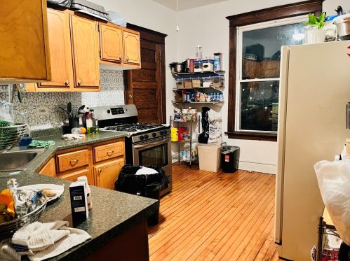 1417 Sunnyside Ave, Chicago IL 60640-5405 exterior