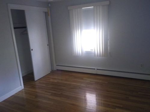 31 Joseph St, Providence RI 02904-1647 exterior