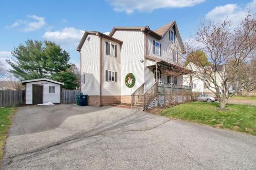 7 Ln St, Seymour CT 06483-3333 exterior