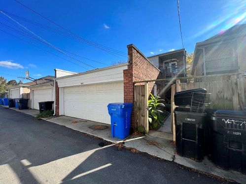 2740 Agatite Ave, Chicago IL 60706-4726 exterior