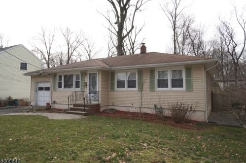 884 Milton Blvd, Rahway NJ  07065-1728 exterior