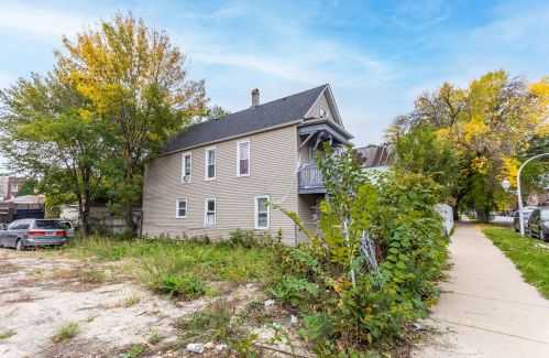 5347 Wood St, Chicago, IL 60609-5735