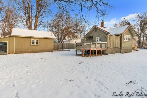 73 Grant St, Cedar Springs MI 49319-5129 exterior