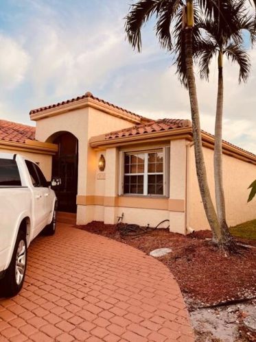 8120 Nadmar Ave, Boca Raton FL  33434-6316 exterior