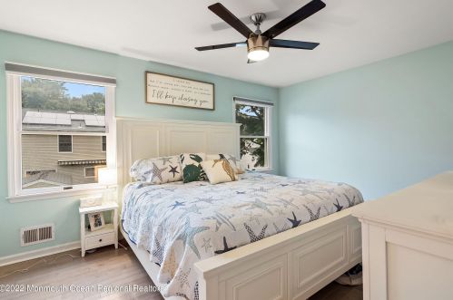 53 Harborage Ave, Berkeley Township NJ 08721-1871 exterior