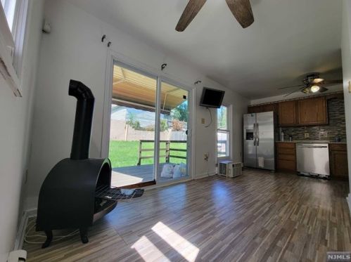 15 Newton Pl, Irvington NJ 07111-1408 exterior