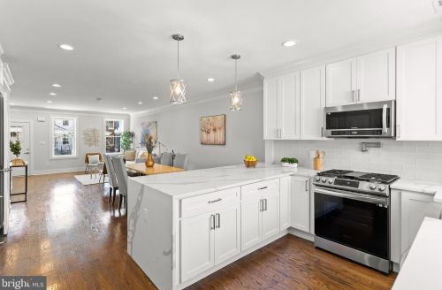 1110 Oates St, Washington DC  20002-3824 exterior