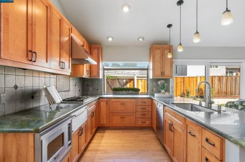 3517 Torino Way, Concord CA 94518-2238 exterior