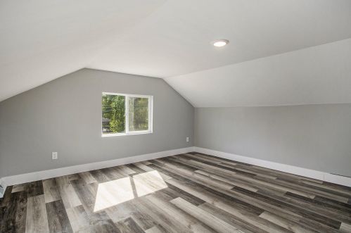 324 Michigan Ave, Three Rivers MI 49093-1124 exterior