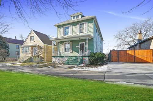 13140 Buffalo Ave, Chicago, IL 60633-1327