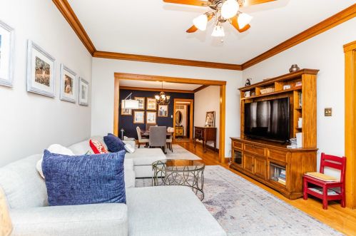 5317 Pensacola Ave, Chicago, IL 60641-1309