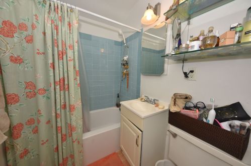 2475 68, Milwaukee WI 53219-1905 exterior