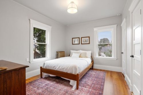 73 Fletcher St, Boston MA 02131-1918 exterior