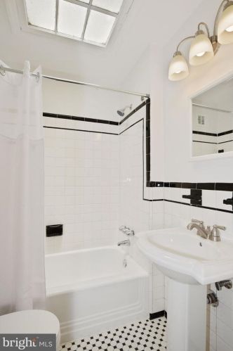 5102 Fulton St, Washington DC  20016-3449 exterior