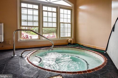 1201 Wilkes St, Alexandria VA 22314-5907 exterior