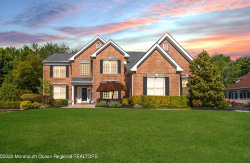 54 Country View Dr, East Freehold, NJ 07728-9024