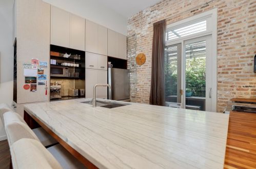 2220 Potomac Ave, Chicago IL 60651-1854 exterior