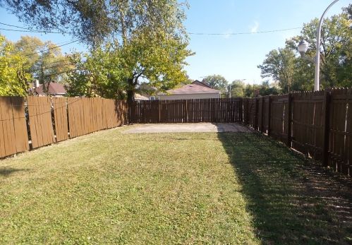 9357 Woodlawn, Chicago IL 60619-4519 exterior