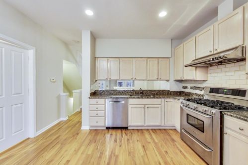 1211 Lexington St, Chicago IL 60624-3647 exterior