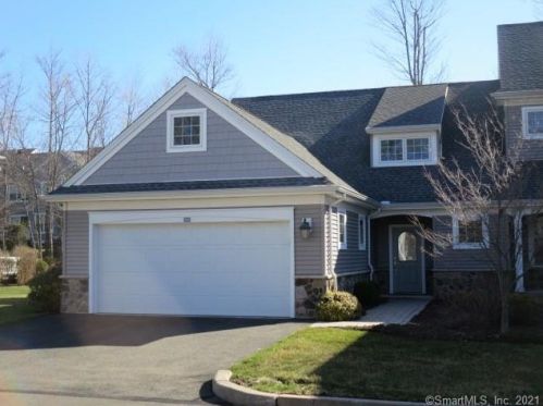 135 Bradford Walk, New Britain, CT 06053-1074