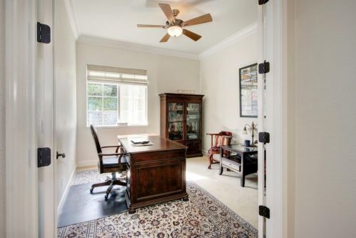 1086 Souza Dr, Folsom CA 95762-7556 exterior