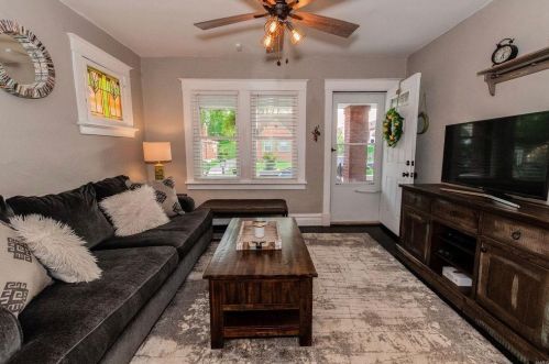 8511 Richard Ave, Saint Louis MO 63132-2806 exterior