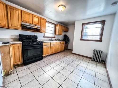 354 7th St, Newark NJ  07107-1731 exterior