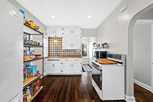 1937 95th St, Milwaukee WI  53227-1414 exterior