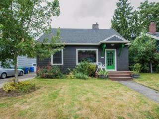 4423 30th Ave, Portland, OR 97202-3629