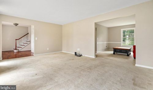 17032 Flatwood Dr, Rockville MD 20855-2539 exterior