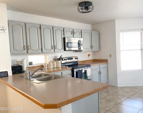 4662 Weathervane St, Tucson AZ 85741-4620 exterior