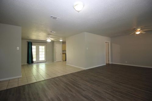 1819 Center St, Denison TX  75021-6519 exterior