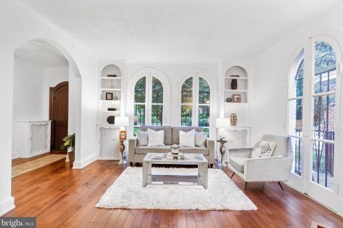 3708 Massachusetts Ave, Washington DC 20016-5812 exterior