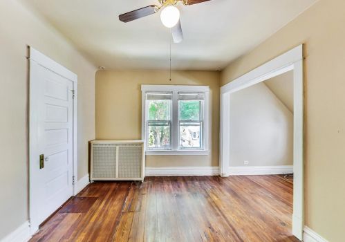 2145 Grace St, Chicago IL 60618-4901 exterior