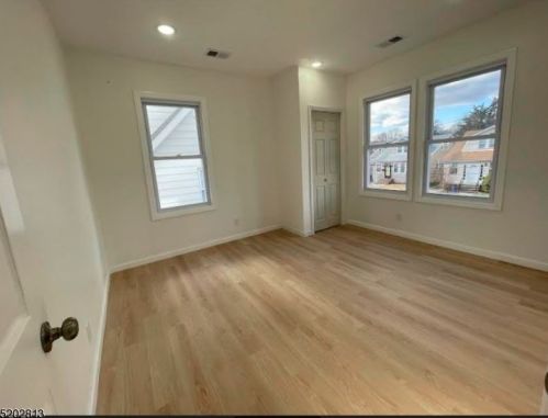 82 Jacoby St, Maplewood NJ  07040-3057 exterior