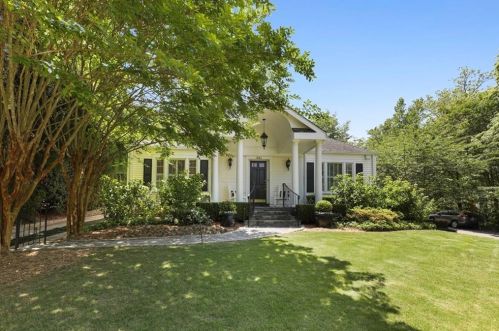 332 Golfview Rd, Atlanta GA 30309-1214 exterior