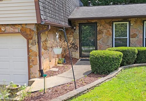 6928 Lakeview Ln, Atlanta, GA 30360-1839