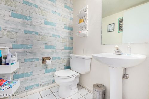 3044 Country Meadow Dr, Tucson AZ  85742-4855 exterior