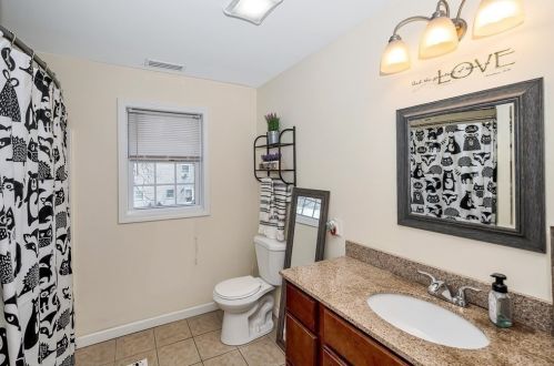 77 Laurence St, Springfield MA 01104-2609 exterior