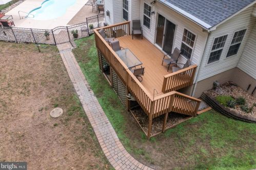 3150 Queensberry Dr, Huntingtown MD 20639-2306 exterior