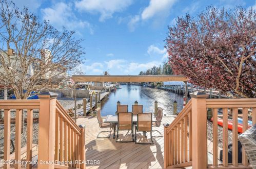 20 Is Rd, Berkeley Township NJ 08721-3530 exterior