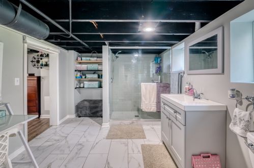 175 Pick Ave, Elmhurst IL 60126-3018 exterior