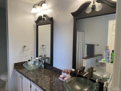 4749 Timberland Dr, Milton FL  32571-6218 exterior