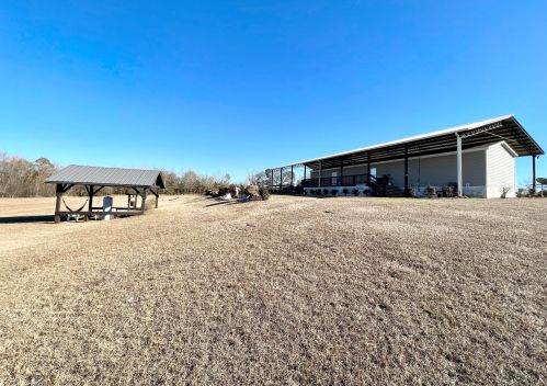 1069 Railroad Ave, Defuniak Springs FL  32433 exterior