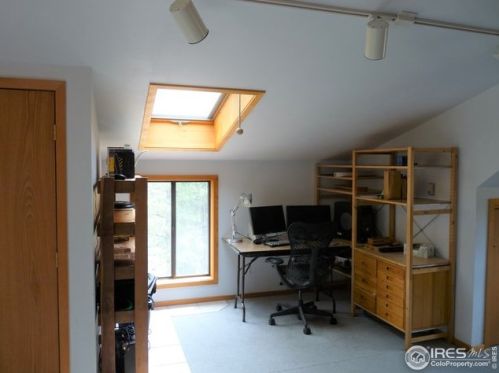 893 Logan Ml Rd, Boulder CO 80302-8729 exterior