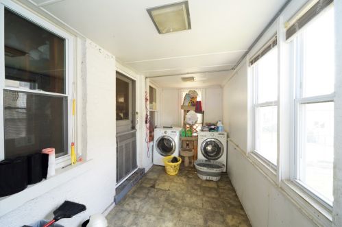 5040 Avers Ave, Chicago IL 60625-6012 exterior